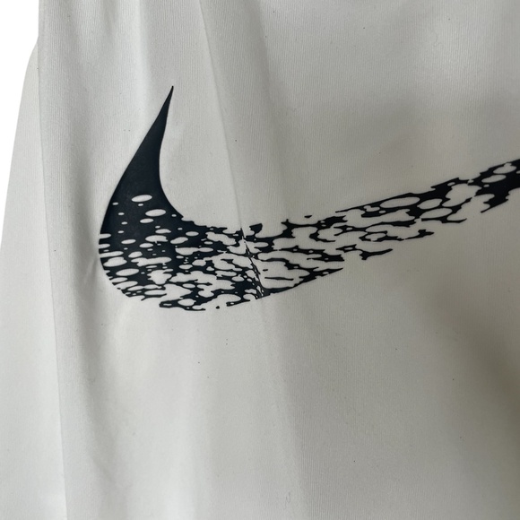 White Nike Swoosh Run Tank - Picture 5 of 12